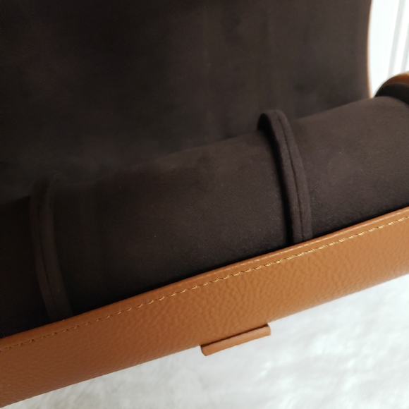 NWOT Mark & Graham Travel Watch Roll Camel Brown - Picture 3 of 3